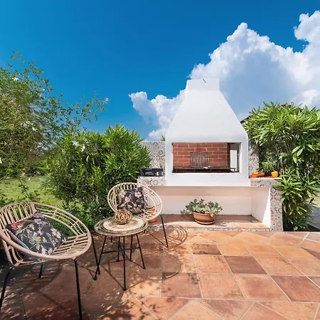 Aelia Sea View ゲンナジー